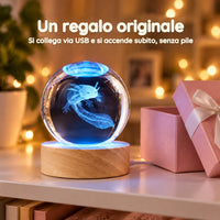 Luce Notturna Sfera di Cristallo Axolotl – Un regalo originale