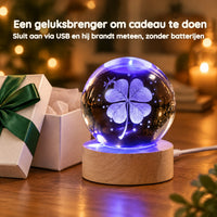 Nachtlampje kristallen bol klavertje vier met USB – Een geluksbrenger om cadeau te doen