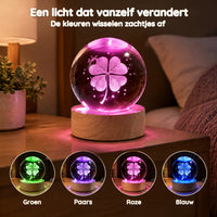 Nachtlampje kristallen bol klavertje vier met USB – Een licht dat vanzelf verandert