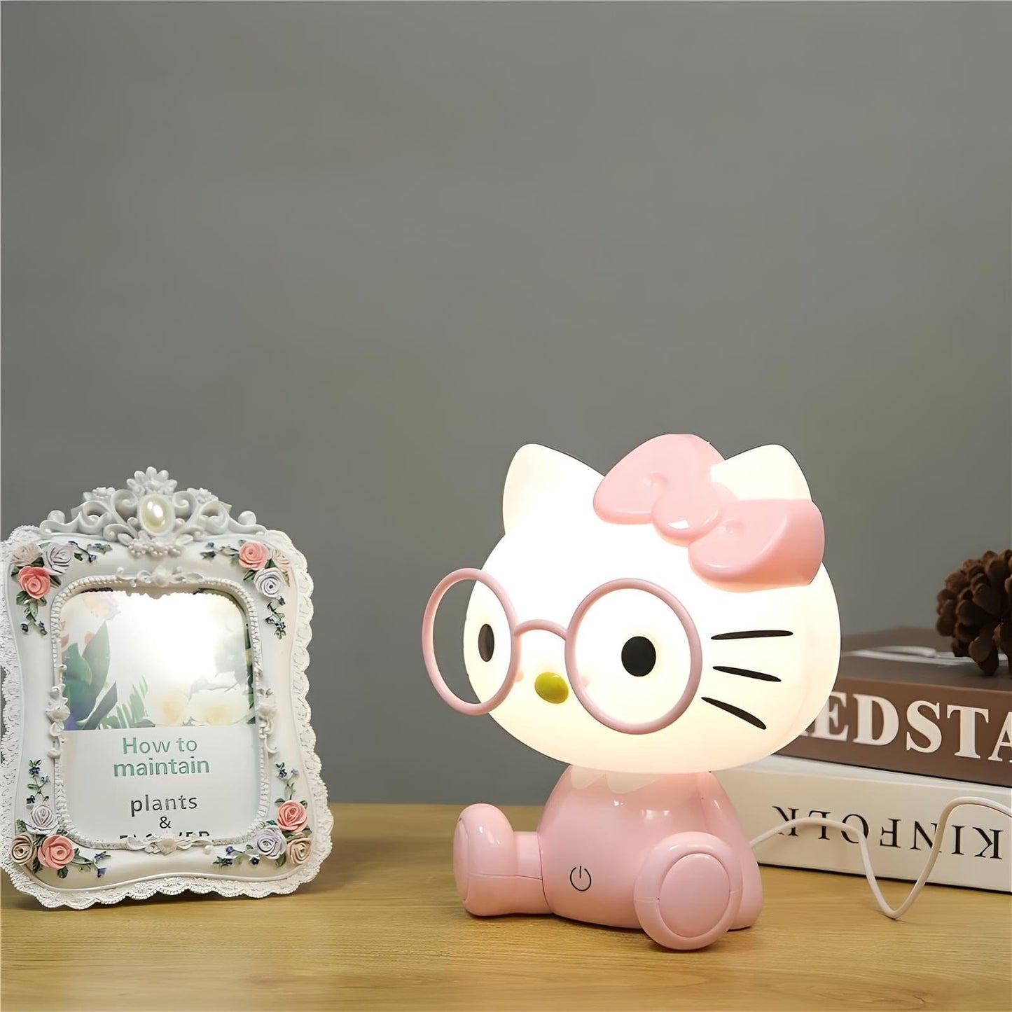 Veilleuse Hello Kitty rose à lunettes 